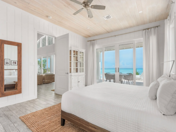 Luxurious 7-Bedroom Beachfront Retreat in Little Exuma, Bahamas